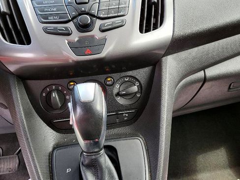 Used 2016 Ford Transit Connect XLT image 8