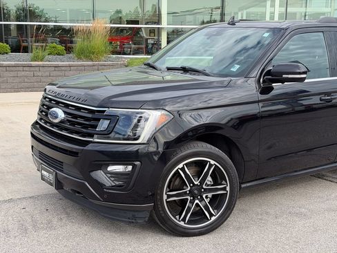 Used 2020 Ford Expedition Limited w/ Equipment Group 303A AWD/4WD image 2