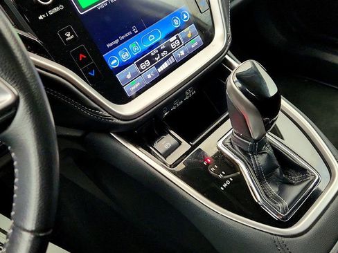 Used 2024 Subaru Outback Premium image 16