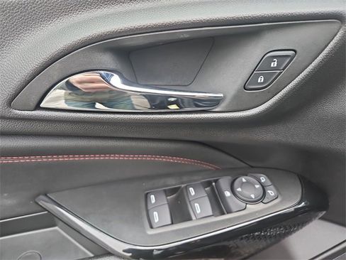 Used 2025 Chevrolet Trax RS w/ Driver Confidence Package image 21