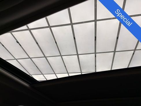 Used 2023 Subaru Forester Premium AWD/4WD image 18