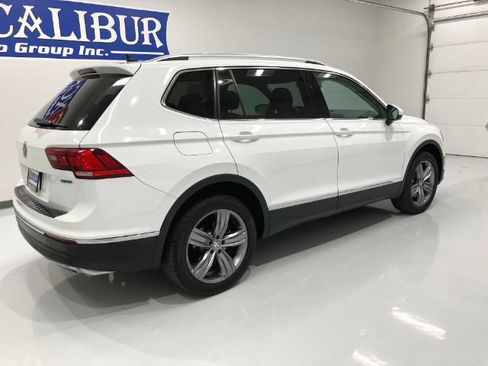 Used 2020 Volkswagen Tiguan SEL w/ 3rd Row Seat Package AWD/4WD image 19