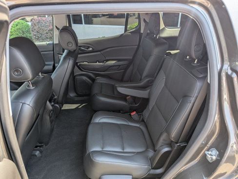 Used 2019 GMC Acadia SLT AWD/4WD image 26