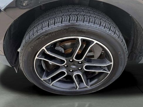 Used 2013 Ford Edge SEL image 20