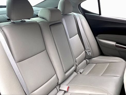 Used 2015 Acura TLX FWD image 19