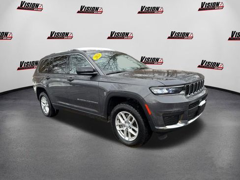 Used 2023 Jeep Grand Cherokee L Laredo image 3