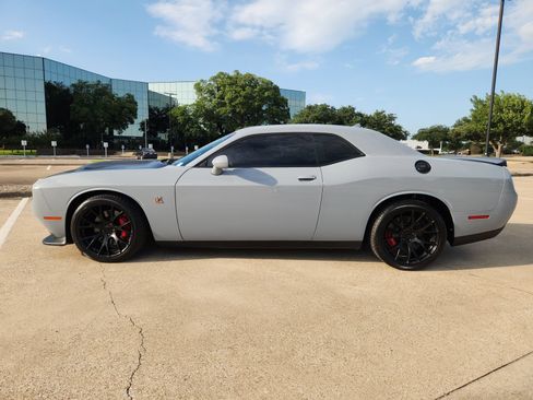 Used 2021 Dodge Challenger R/T Scat Pack w/ Plus Package RWD image 3