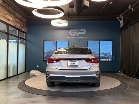 Used 2023 Kia Forte LXS image 4