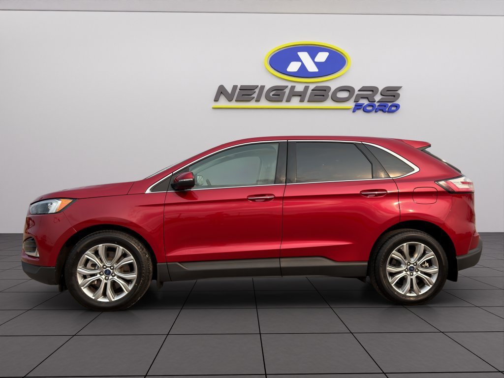 Used 2022 Ford Edge Titanium w/ Class II Trailer Tow Package AWD/4WD image 3