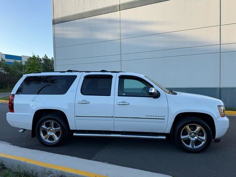 Used 2013 Chevrolet Suburban LTZ AWD/4WD image 11