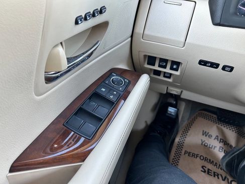 Used 2013 Lexus RX 350 Base 4dr SUV w/ Navigation Pkg image 22