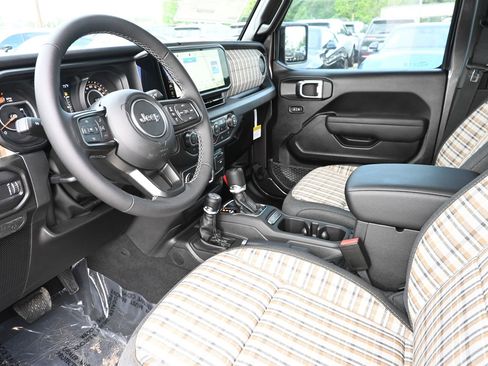 New 2026 Jeep Wrangler Unlimited Sport AWD/4WD image 23