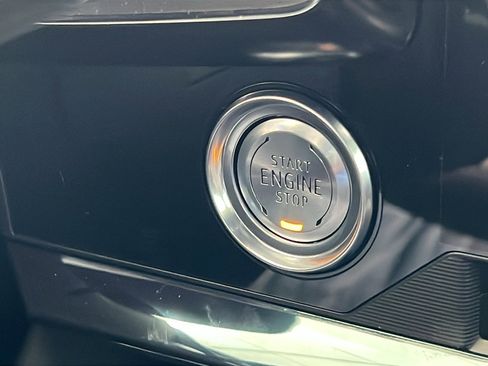 New 2025 Chevrolet Corvette Stingray Preferred Cpe w/ Z51 Performance Package image 22