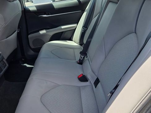 Used 2023 Toyota Camry XLE FWD image 38