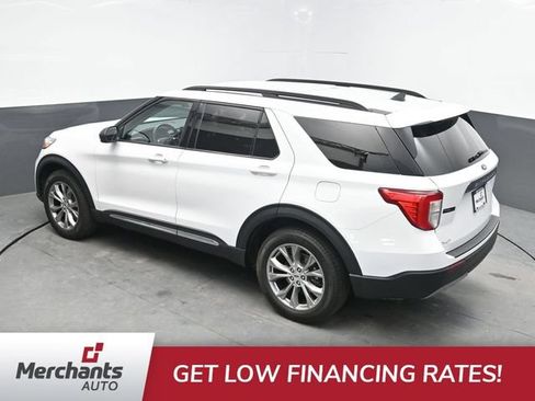 Used 2022 Ford Explorer XLT w/ Equipment Group 202A AWD/4WD image 22