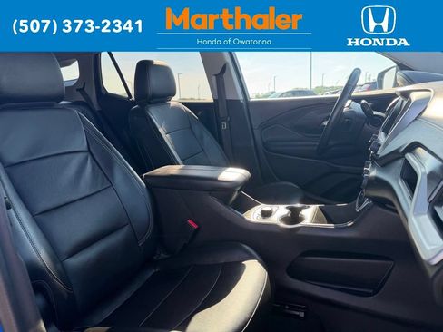 Used 2024 GMC Terrain SLT AWD/4WD image 20