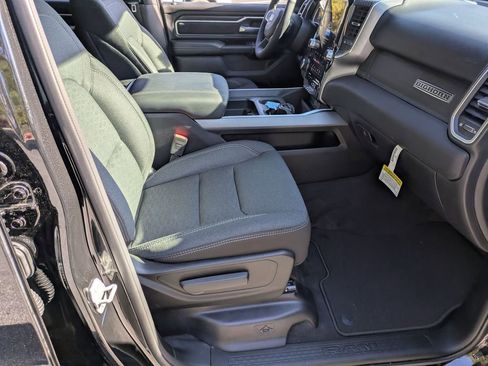 New 2025 RAM 1500 Big Horn image 34