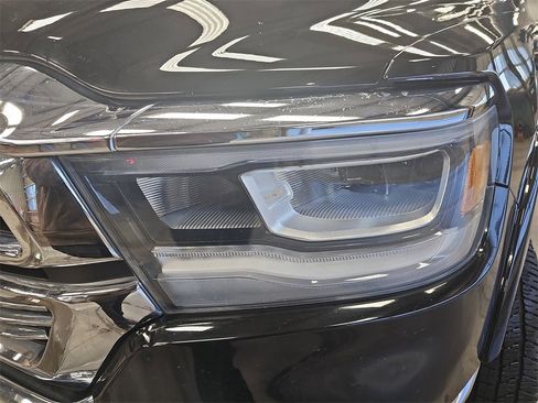 Used 2019 RAM 1500 Laramie image 29