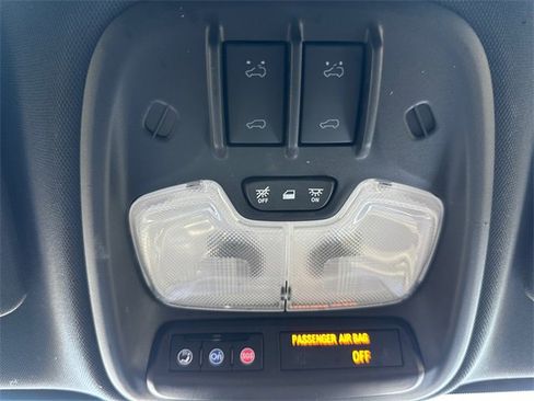 Used 2023 Chevrolet Colorado ZR2 w/ ZR2 Convenience Package III image 28