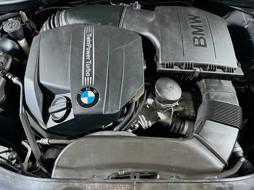 Used 2013 BMW 335i Convertible RWD image 32
