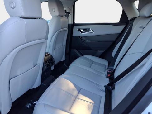 Used 2025 Land Rover Range Rover Velar Dynamic SE image 14