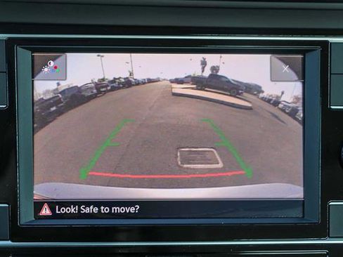 Used 2024 Volkswagen Jetta SE image 23