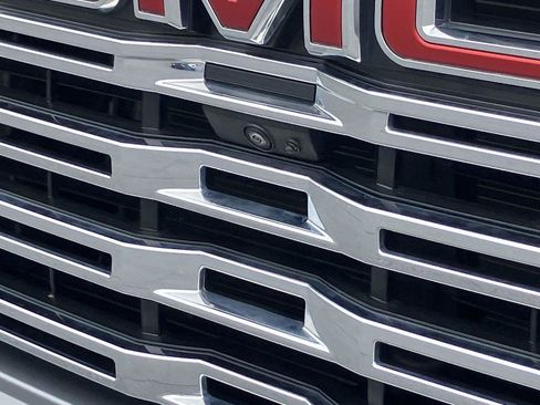 Used 2024 GMC Sierra 1500 Denali w/ Denali Reserve Package AWD/4WD image 12