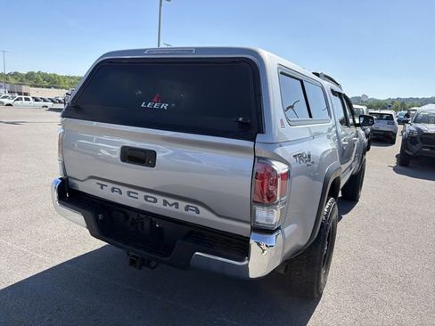 Used 2020 Toyota Tacoma TRD Off-Road AWD/4WD image 7