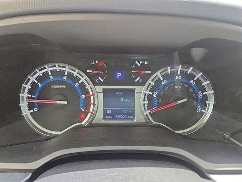 Used 2019 Toyota 4Runner SR5 Premium w/ Wilderness Package AWD/4WD image 27