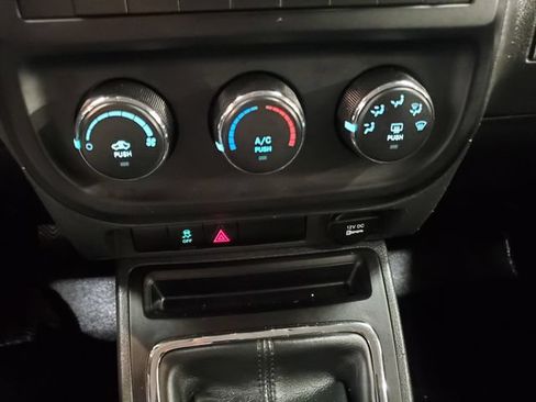 Used 2017 Jeep Patriot Sport w/ Power Value Group AWD/4WD image 20