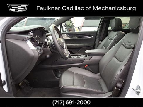 Certified 2025 Cadillac XT5 Premium Luxury image 13