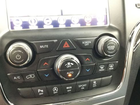 Used 2018 Jeep Grand Cherokee Limited image 16