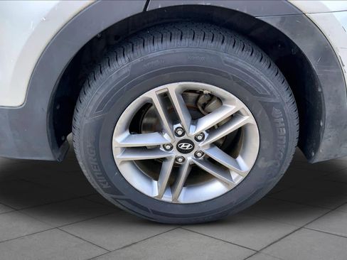 Used 2017 Hyundai Santa Fe Sport image 10