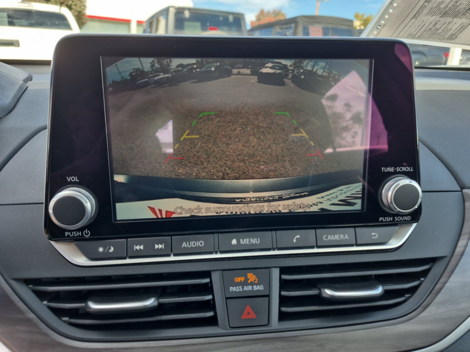 Used 2025 Nissan Altima 2.5 SV FWD image 28