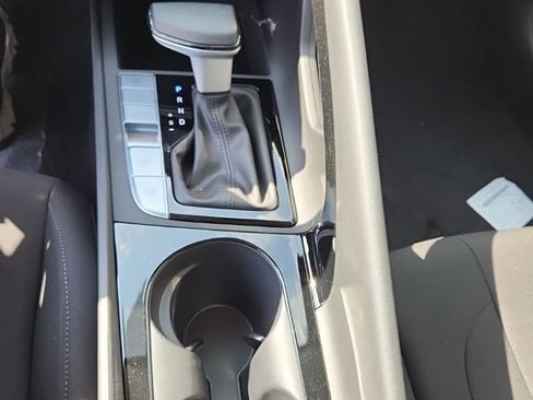 New 2026 Hyundai Elantra Hybrid FWD image 12