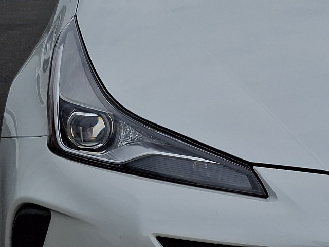 Used 2022 Toyota Prius LE FWD image 9