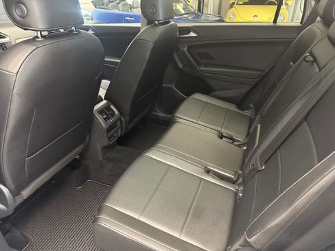 Used 2018 Volkswagen Tiguan SEL image 29