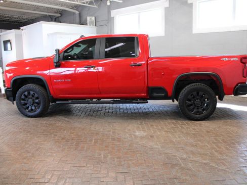 Used 2020 Chevrolet Silverado 2500 Custom w/ Custom Value Package AWD/4WD image 4