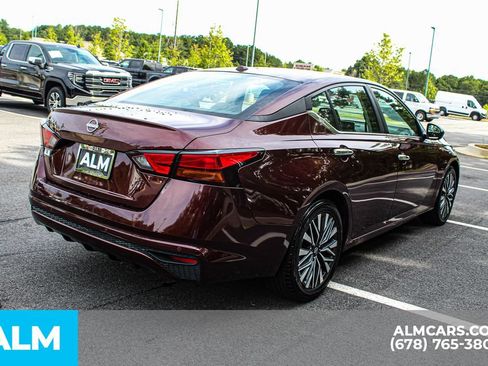 Used 2025 Nissan Altima 2.5 SV FWD image 5
