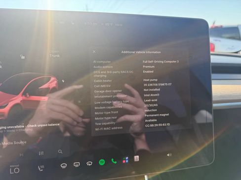 Used 2020 Tesla Model Y Long Range AWD/4WD image 22