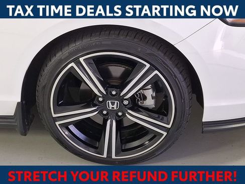 Used 2023 Honda Accord Sport image 9