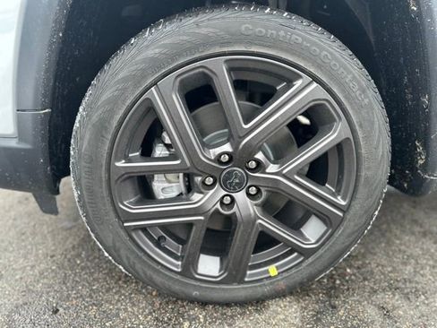 New 2026 Jeep Compass Limited image 10