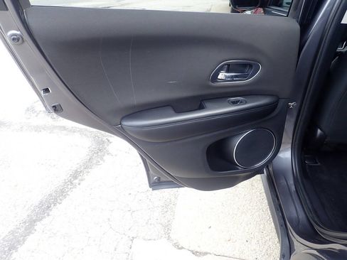 Used 2017 Honda HR-V EX image 13
