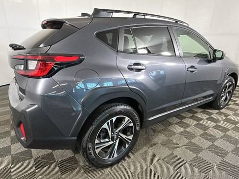 Used 2024 Subaru Crosstrek 2.0i Premium AWD/4WD image 3