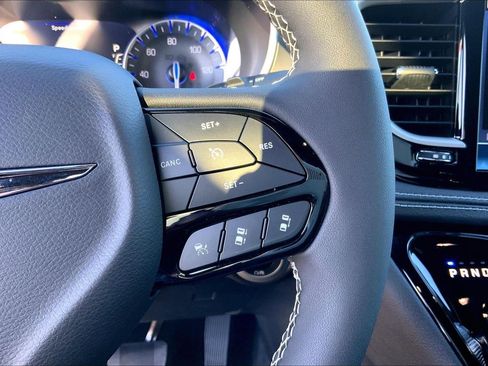 New 2026 Chrysler Pacifica Select w/ S Appearance Package image 16