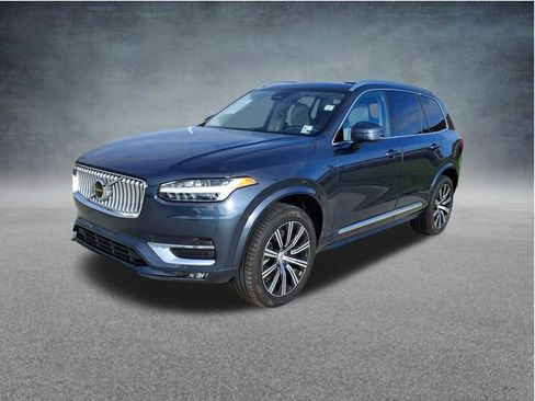 Used 2024 Volvo XC90 B5 Core w/ Protection Package Premier AWD/4WD image 4