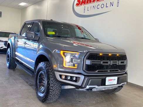 Used 2018 Ford F150 Raptor w/ Equipment Group 802A Luxury image 2