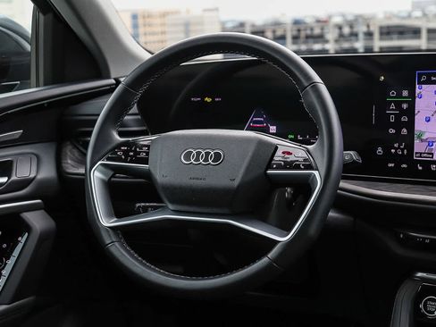 Used 2025 Audi Q5 Premium Plus w/ Premium Plus AWD/4WD image 19