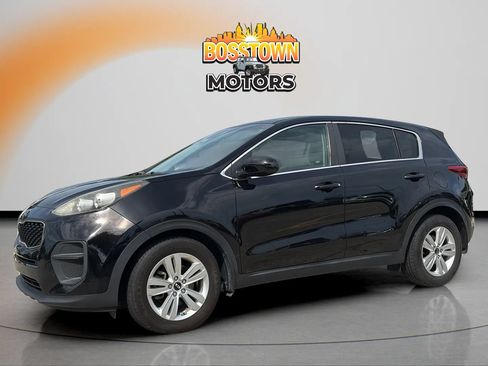 Used 2019 Kia Sportage LX FWD image 2