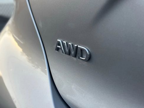 Used 2017 INFINITI QX30 AWD image 18